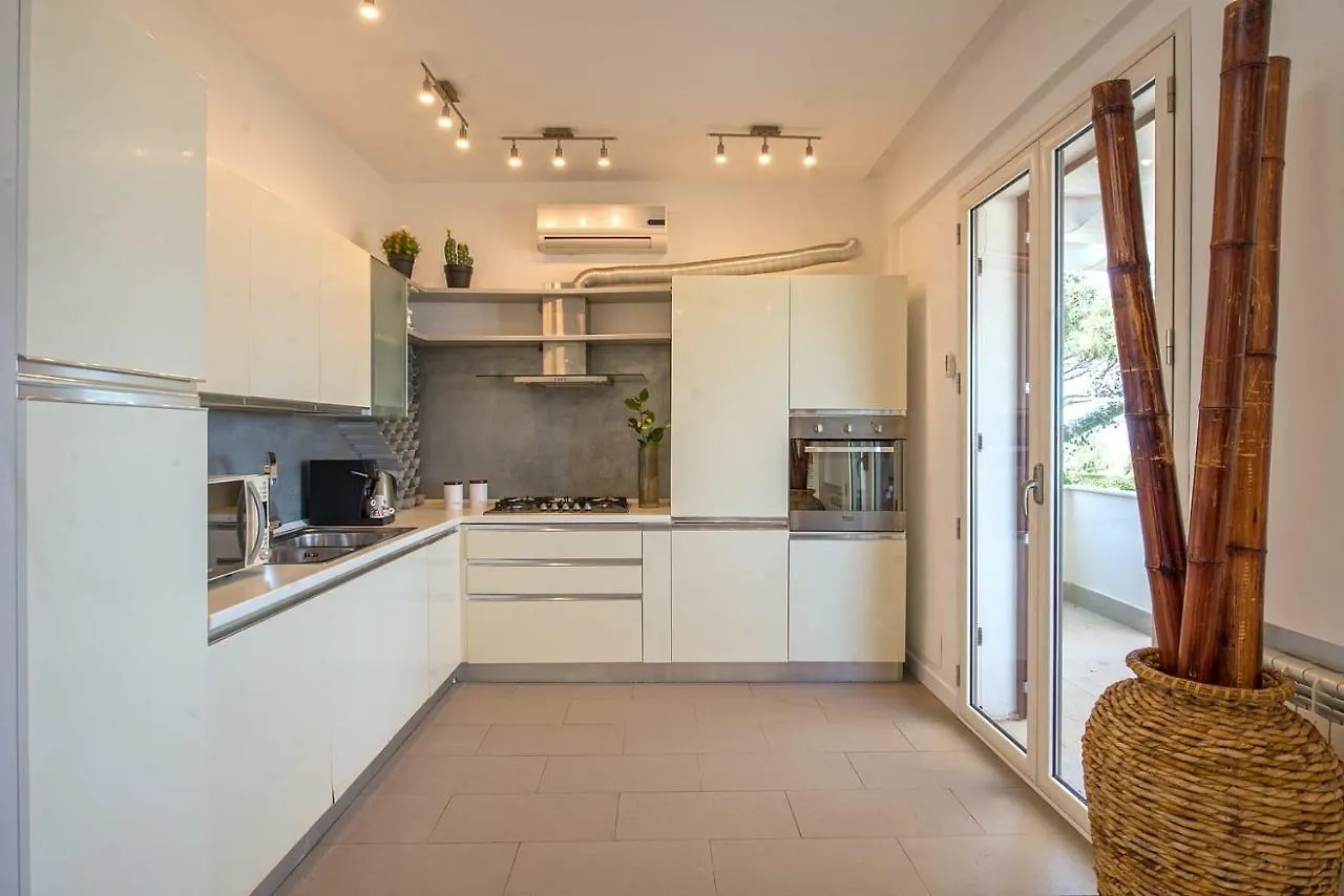 Holiday home Villa Mondello Addaura Palermo